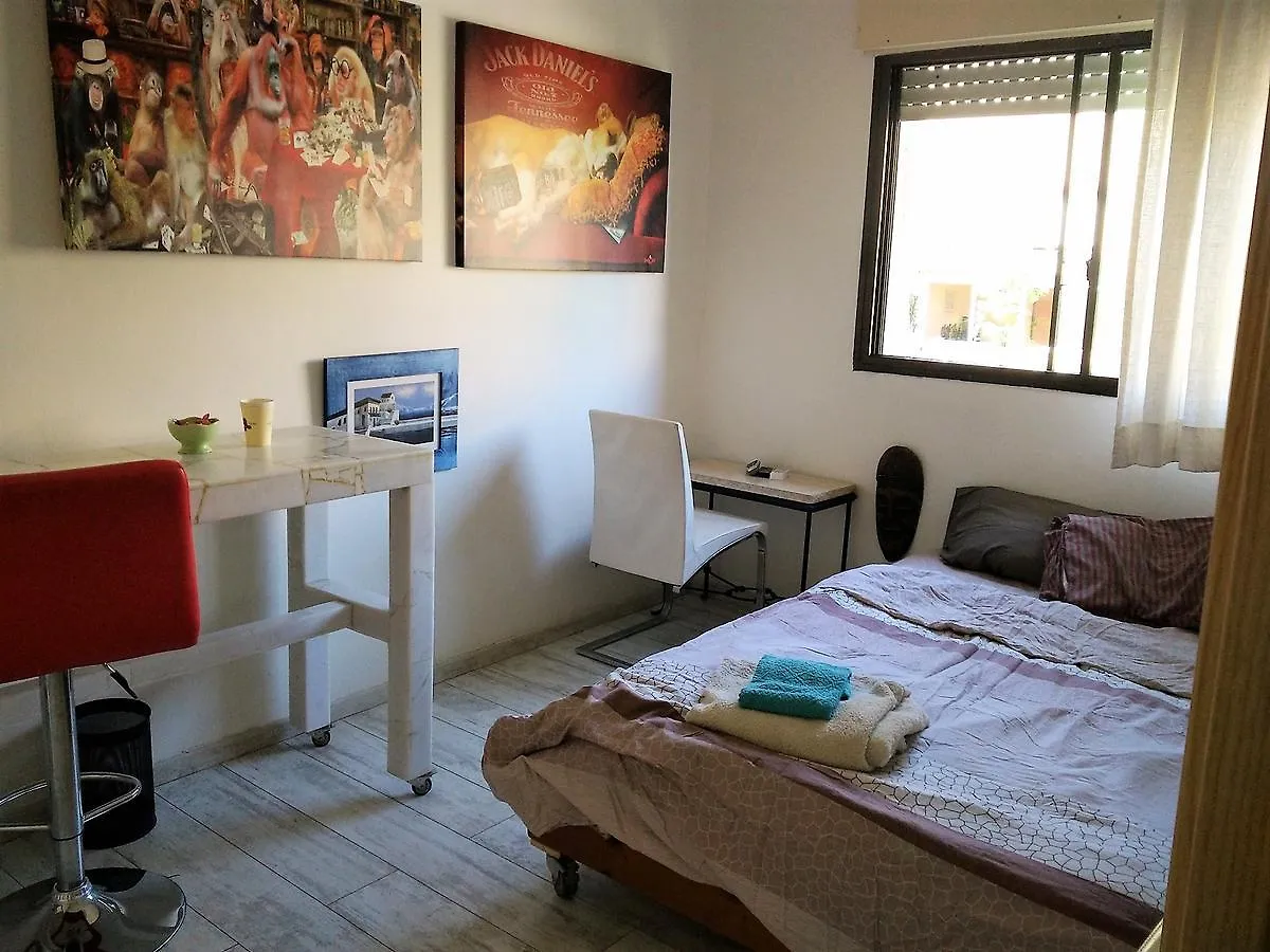 Unique Location Sea & Carmel View In Haifa 호텔 B&B